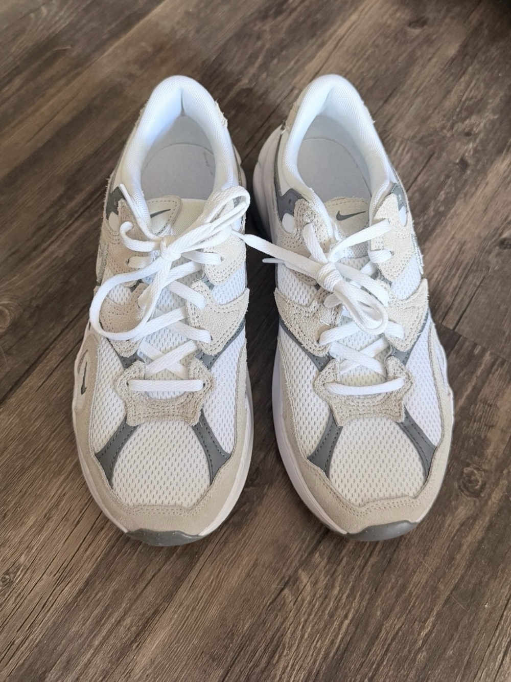 Nike White and Gray Lightweight Mesh Runner Sneakers